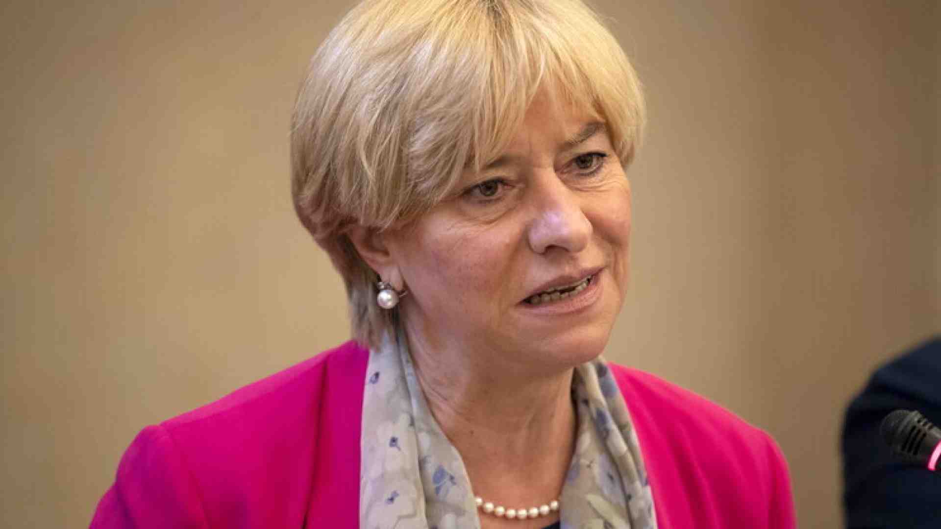Immagine di L’ex ministra Pinotti: “Militari in Ucraina? Bene la prudenza del governo”