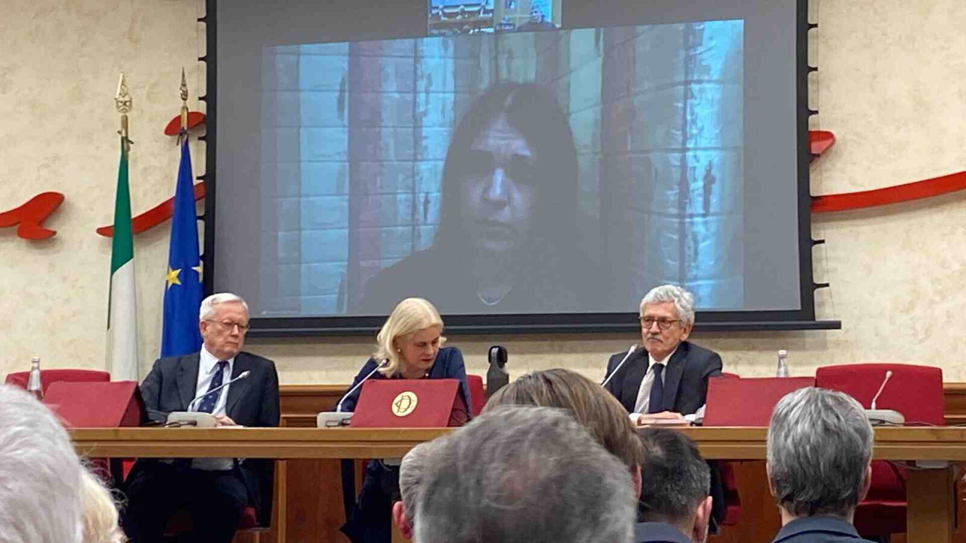 Immagine di Anti imperialismo e “genocidio a Gaza”. Torna il D’Alema di lotta
