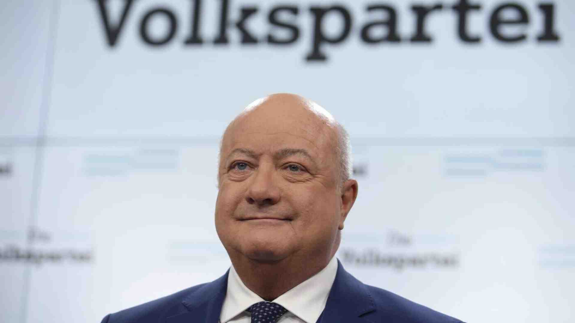 Immagine di Accordo in Austria per un governo centrista. Esclusa l’ultra-destra