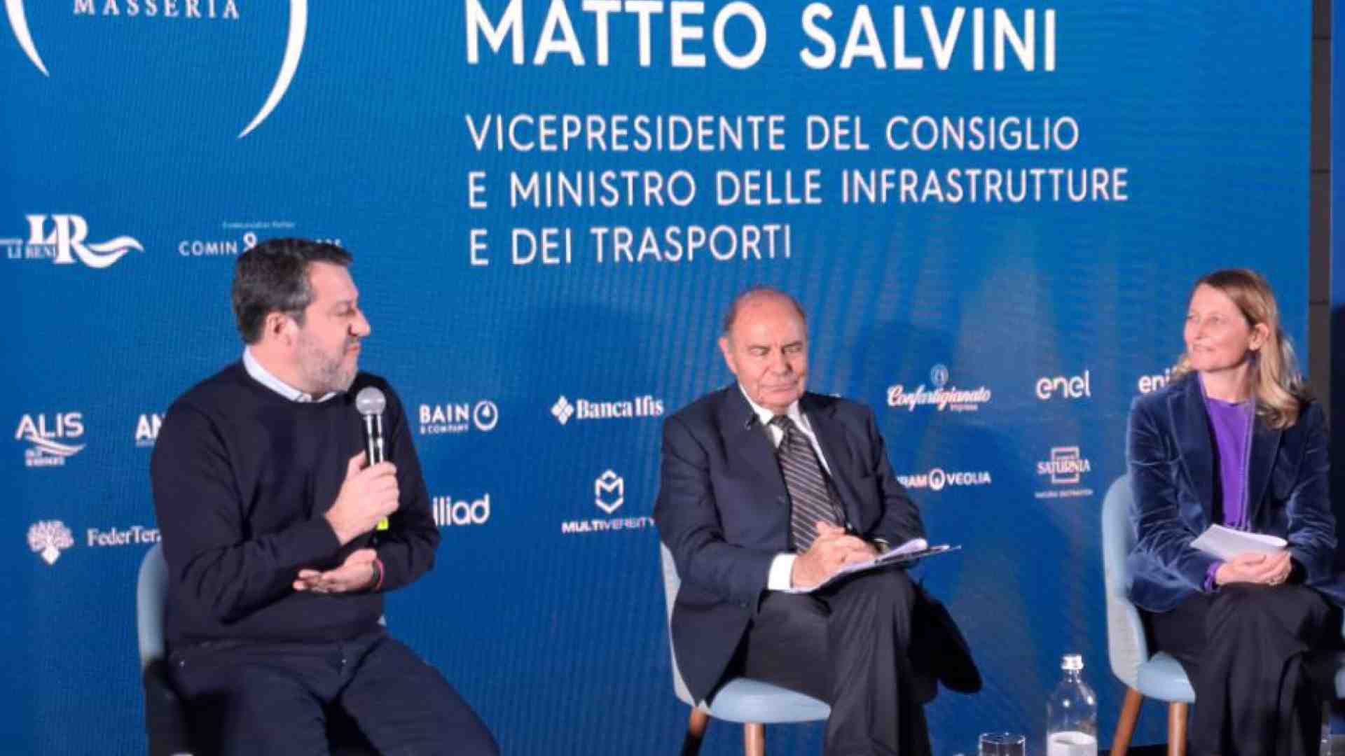 Immagine di Non solo Zaia. Il “Trump first” di Salvini non piace alla base leghista