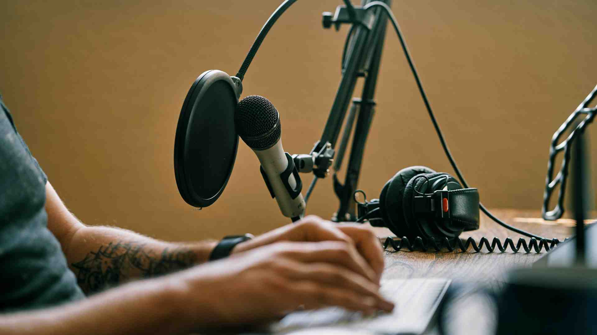 Immagine di Le frecce gialle di MeidasTouch, l’urlo antiTrump via podcast e YouTube