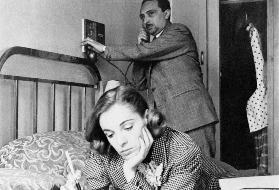 Vitaliano Brancati con la moglie, l&rsquo;attrice Anna Proclemer (Getty)&nbsp;<br />