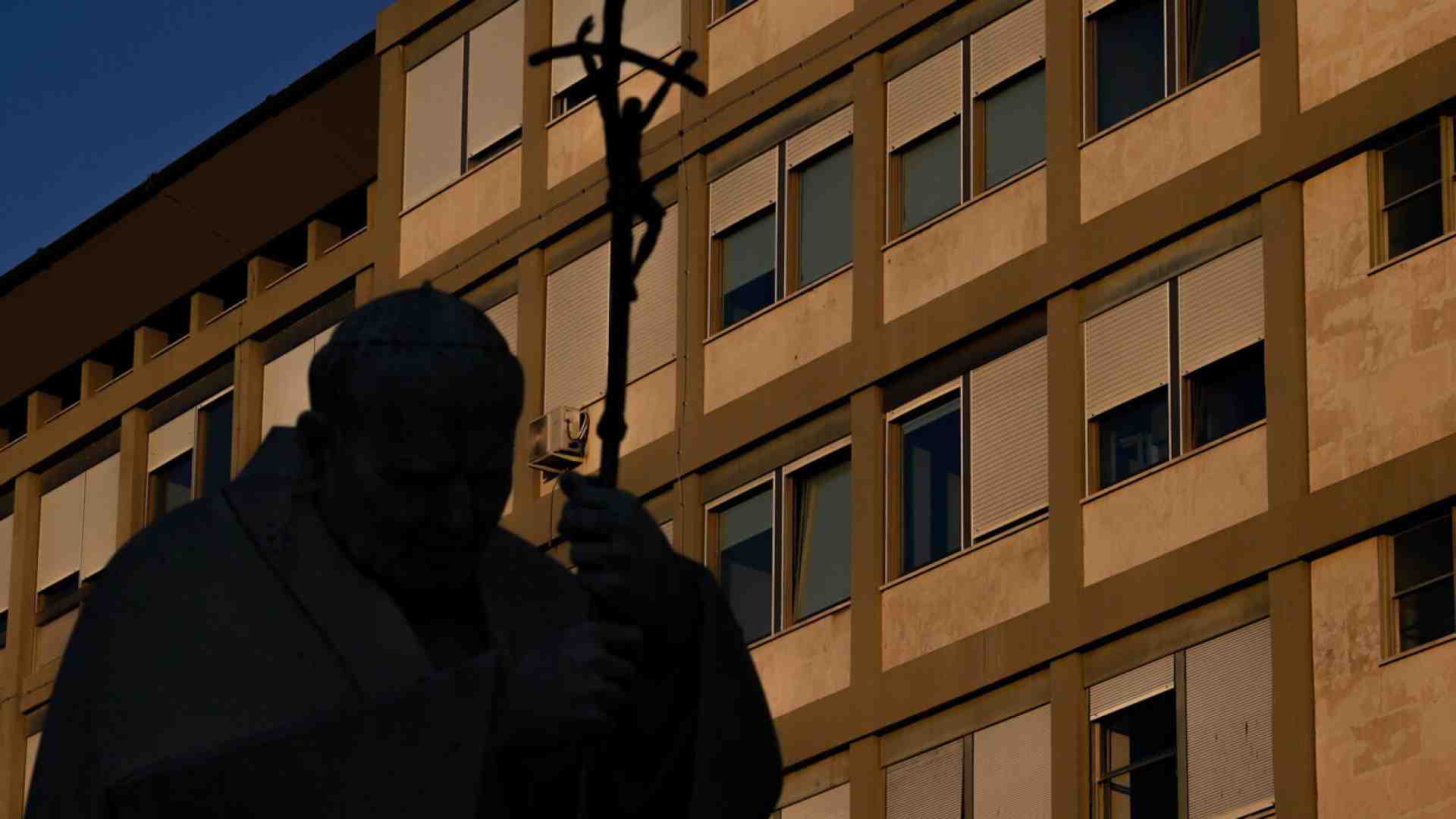 Immagine di Le condizioni del Papa sono stabili. Questa notte riprenderà la ventilazione meccanica