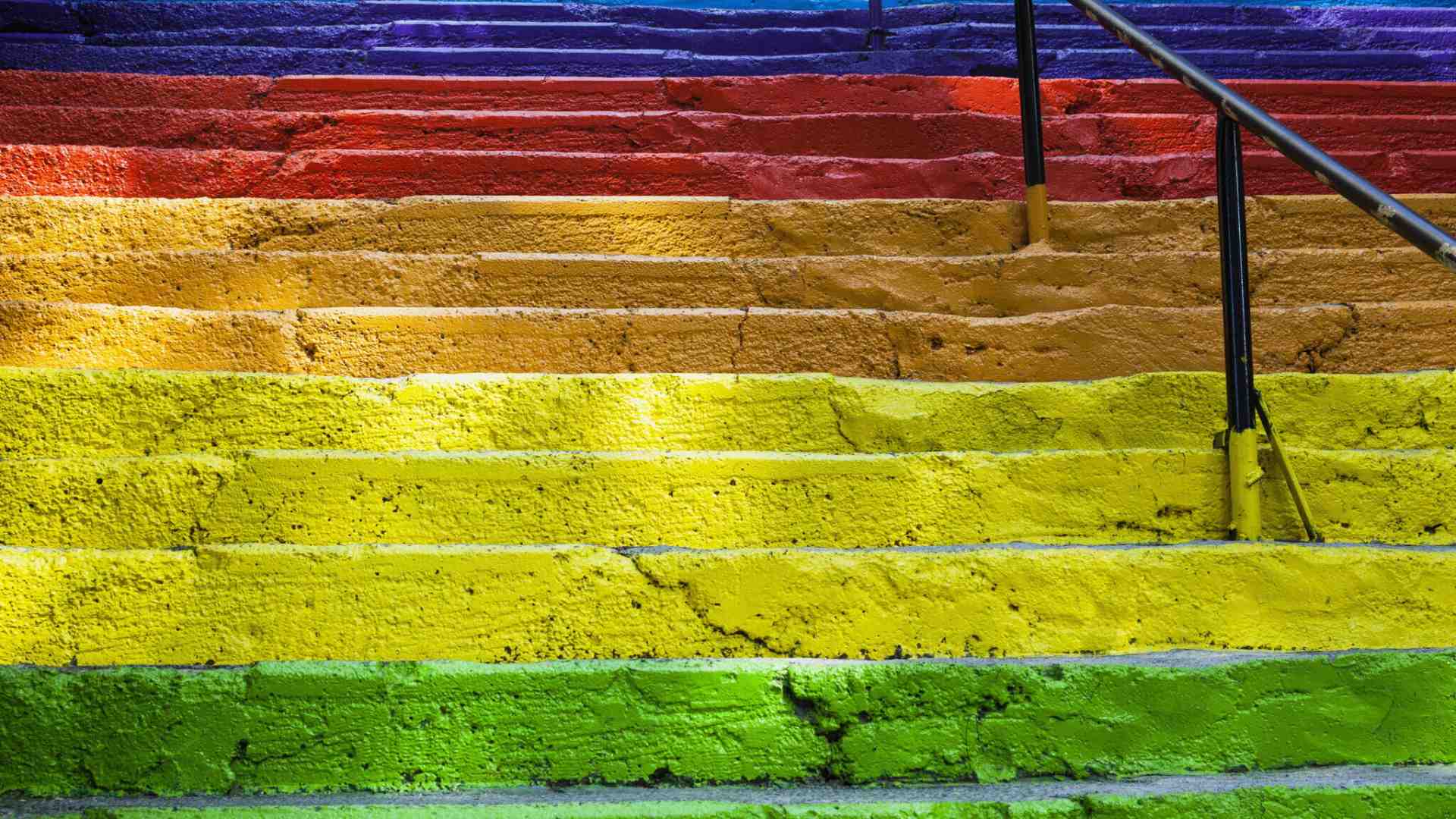 Immagine di A volte è meglio una ringhiera di una scala arcobaleno