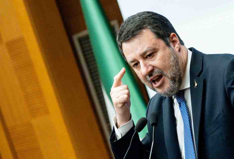 Salvini e la Salvinomics: dazi, Trump, elogio dei caminetti, carbone e cartelle. A metà tra la scuola di Chicago e Arbore