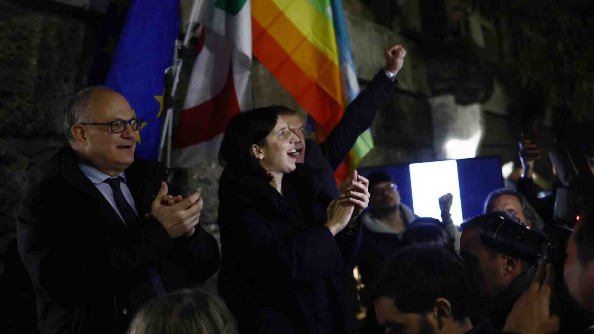 Immagine di I suggeritori di Elly Schlein se la giocano con Bob Marley