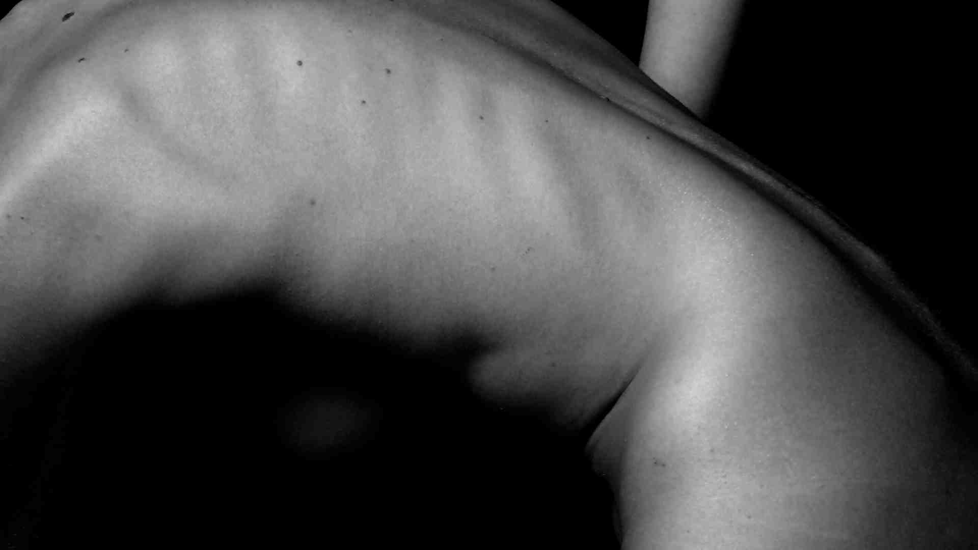 Immagine di "Parti femminili", un memoir sulla trasformazione di sé e sui desideri. Figlia del divorzio
