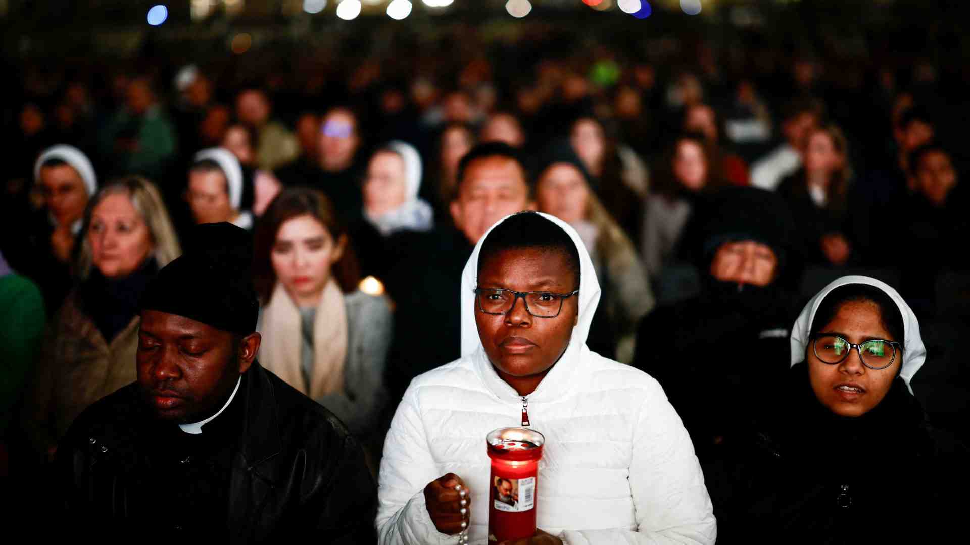 Immagine di Papa Francesco e la scelta di non mostrarsi: resistere senza vedere