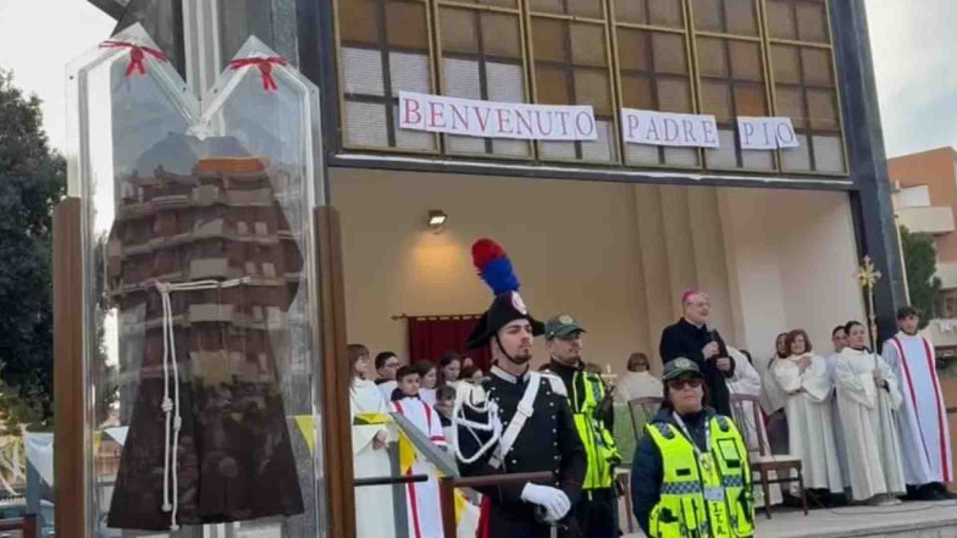 Immagine di Ferretti: devoti a Padre Pio per costruire comunità