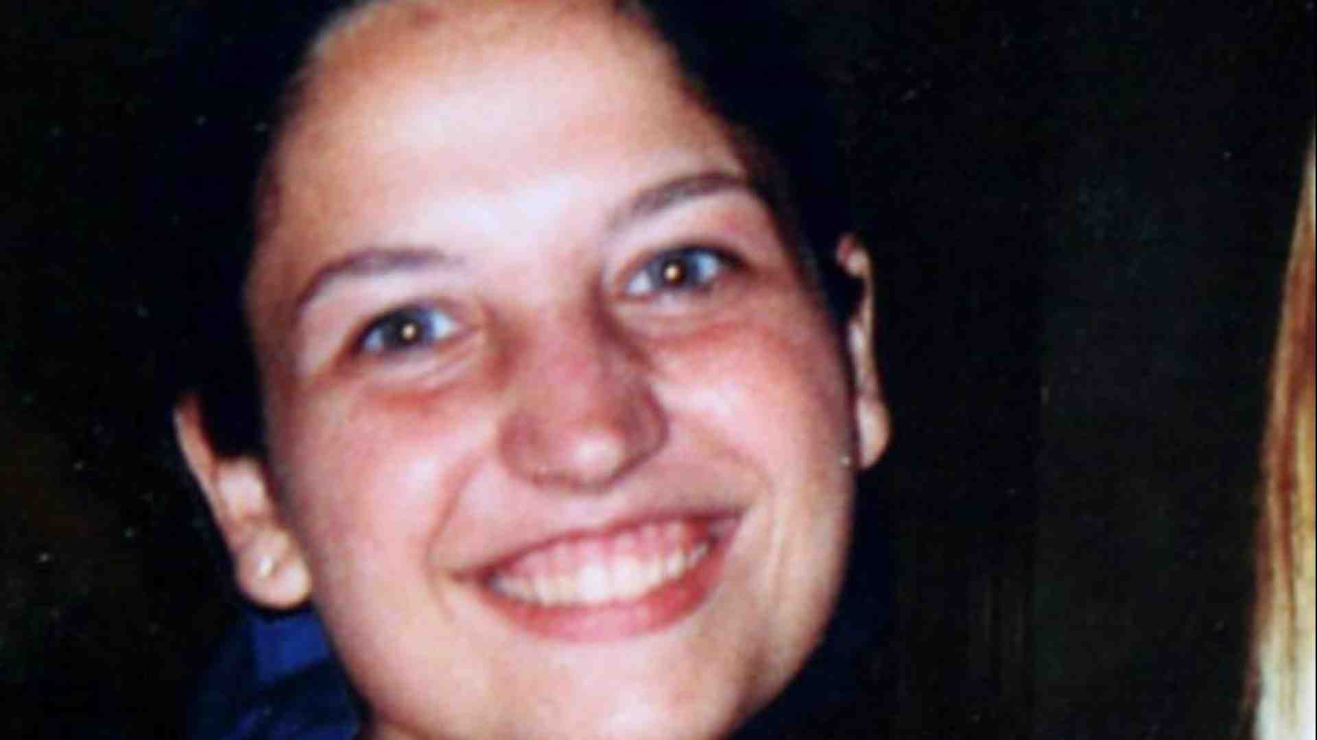 Immagine di Riaperto il caso di Garlasco: tracce di Dna sotto le unghie di Chiara Poggi
