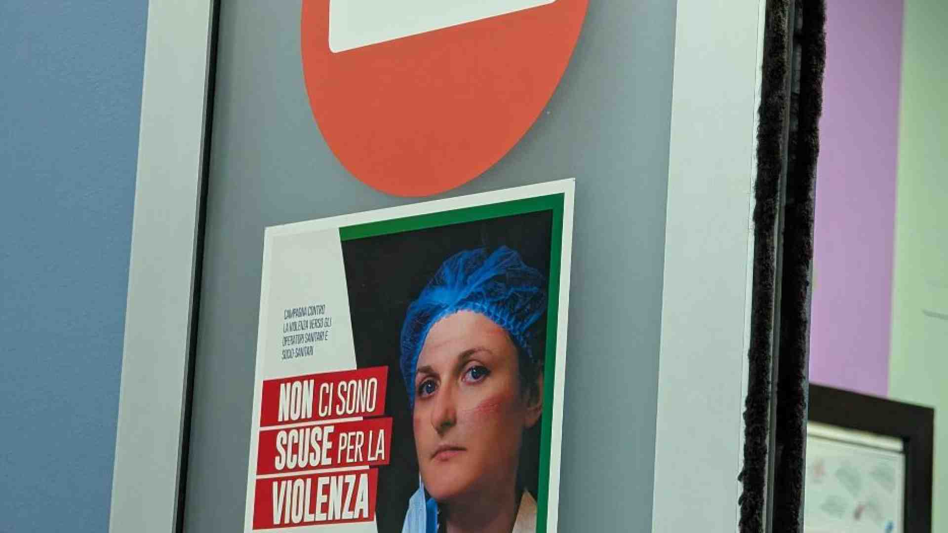 Immagine di I medici e gli infermieri aggrediti in Italia sono stati 18mila in un anno