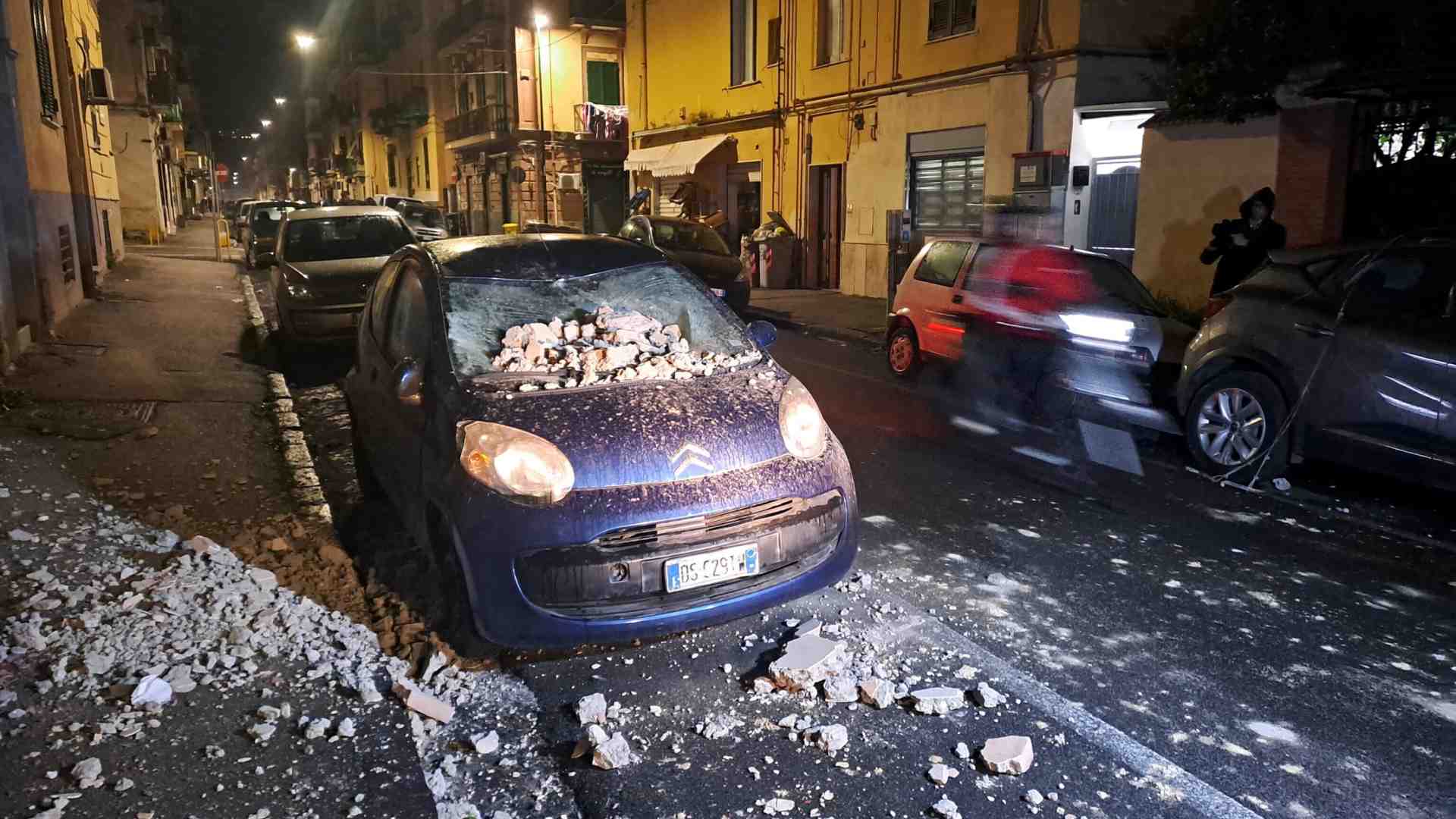 Immagine di I Campi Flegrei tremano ancora: terremoto da 4.4 gradi avvertito anche a Napoli