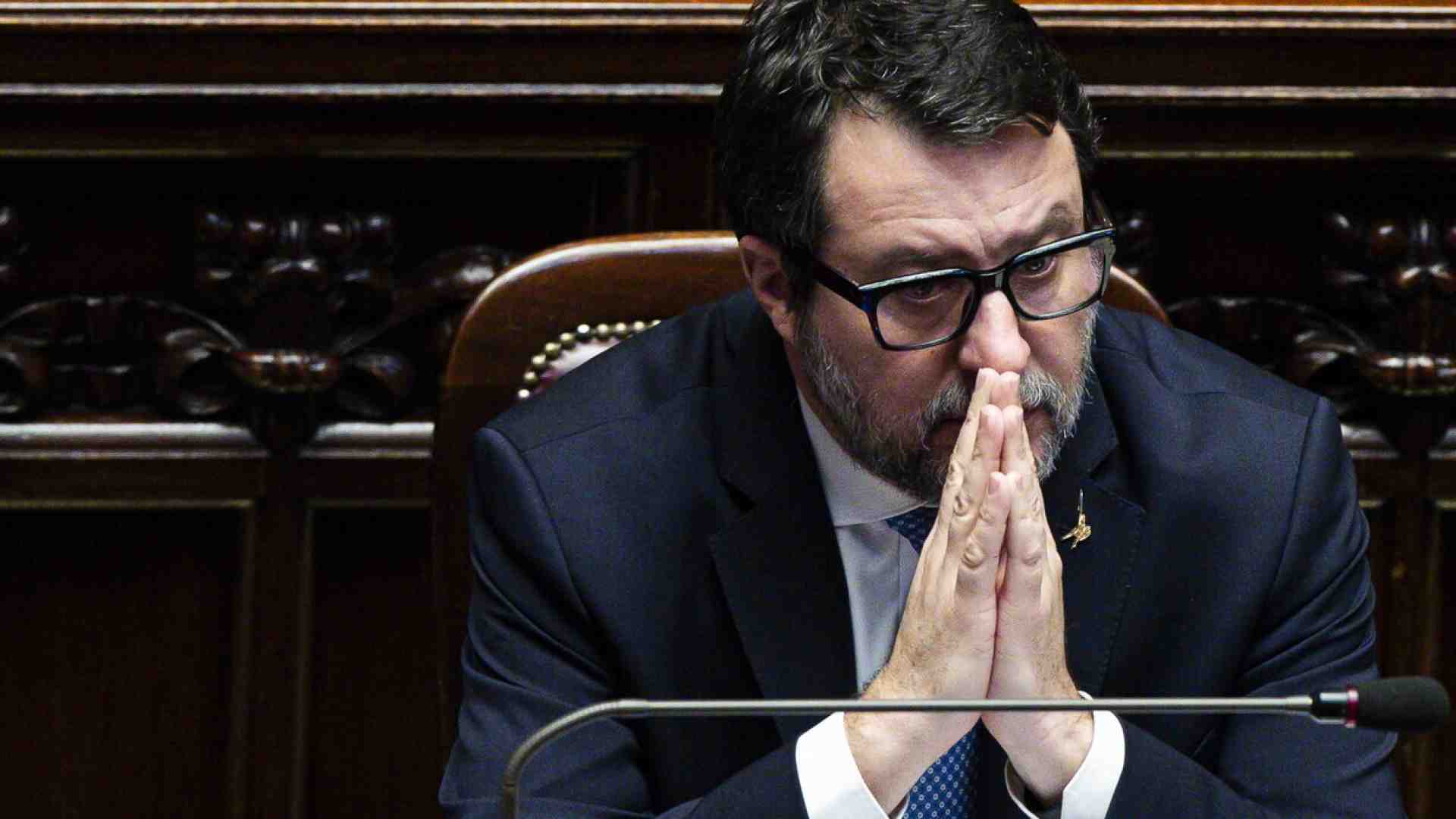 Immagine di Salvini fra Todde e Georgescu: annullare il voto è male solo se tocca gli amici di Putin
