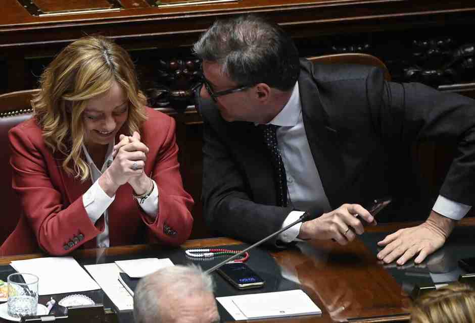 Tensione a margine del Cdm tra Meloni e Giorgetti: urla e frasi concitate
