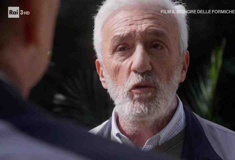 Cari autori di Upas, Raffaele deve restare un portiere modello