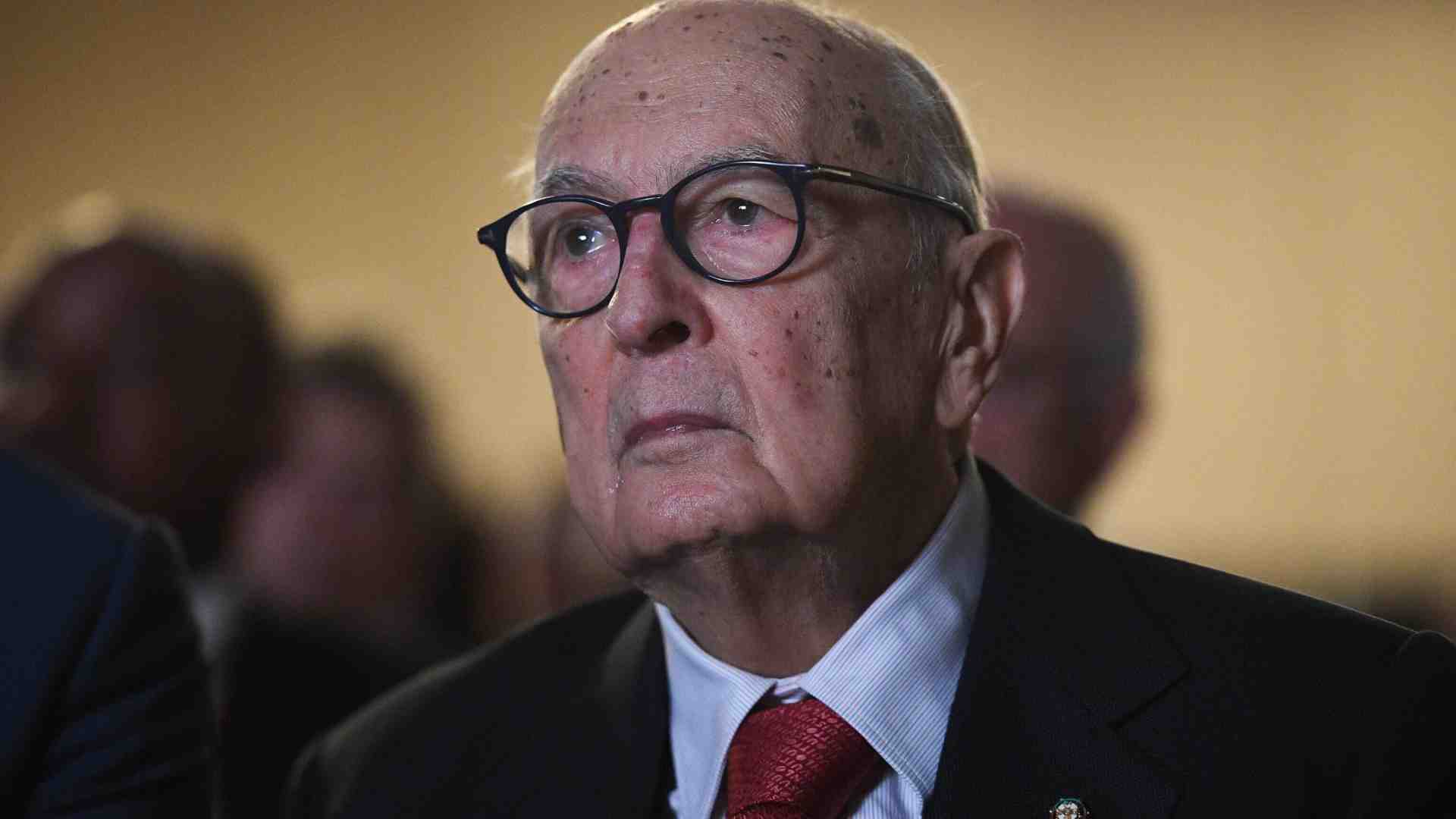 Immagine di Giorgio Napolitano, lo statista che ha sofferto del sentirsi troppo e sempre “il mondo sulle spalle”