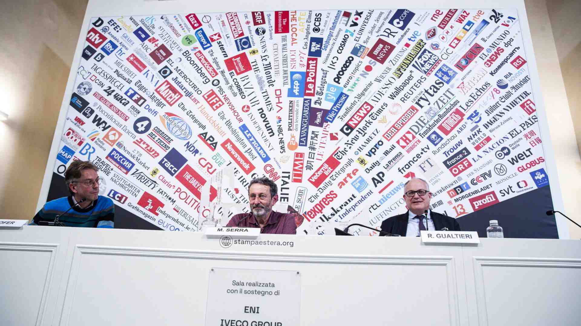 Immagine di Repubblica torna d’assalto, con un mix di idee contraddittorie, ma con tanti nemici. Come ai bei vecchi tempi