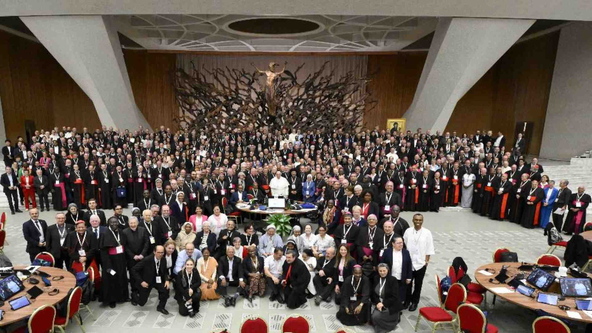 Immagine di Sinodo, al via la fase di attuazione. Nel 2028 tutta la Chiesa riunita a Roma