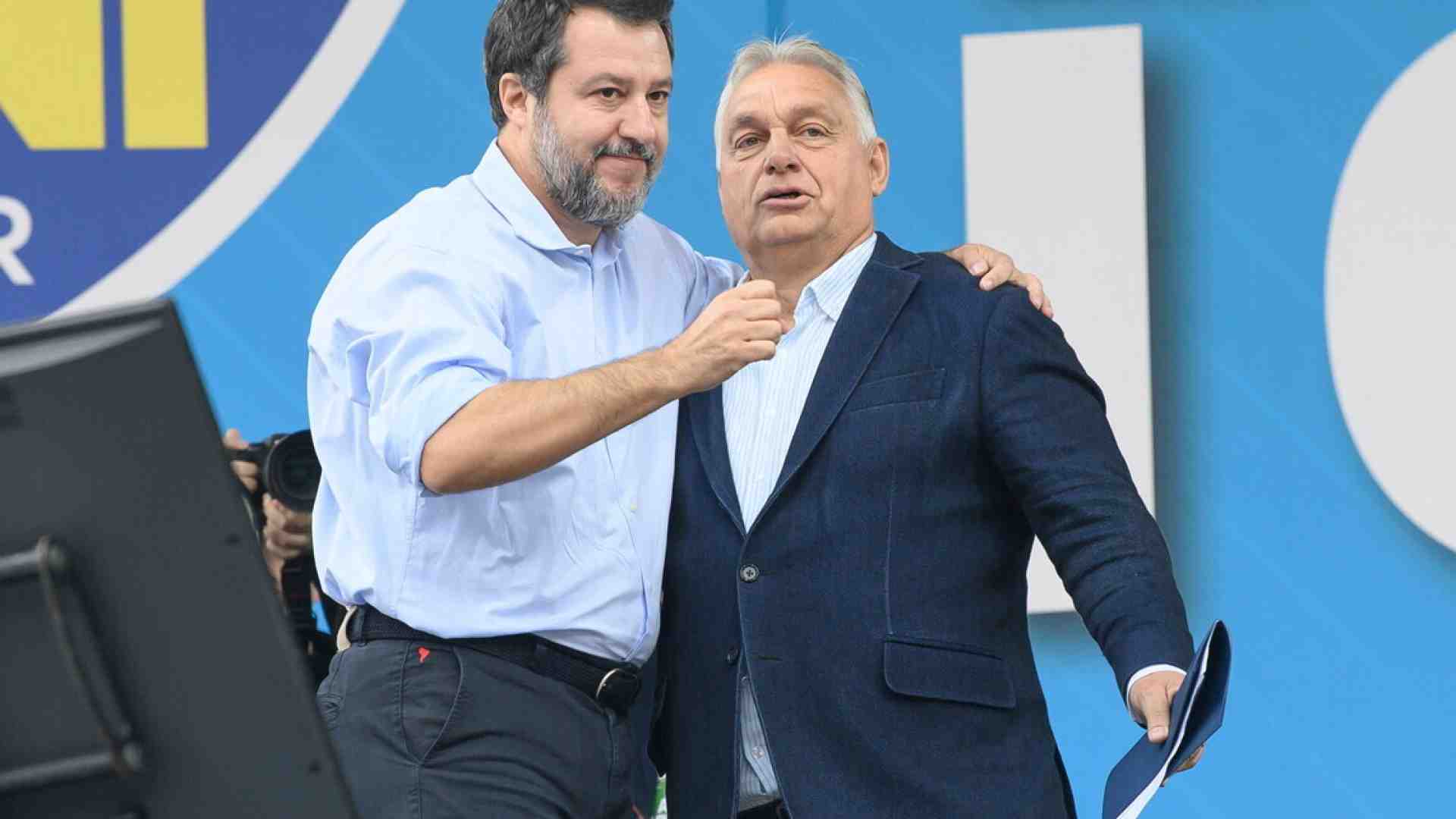 Immagine di Orbán premia Salvini