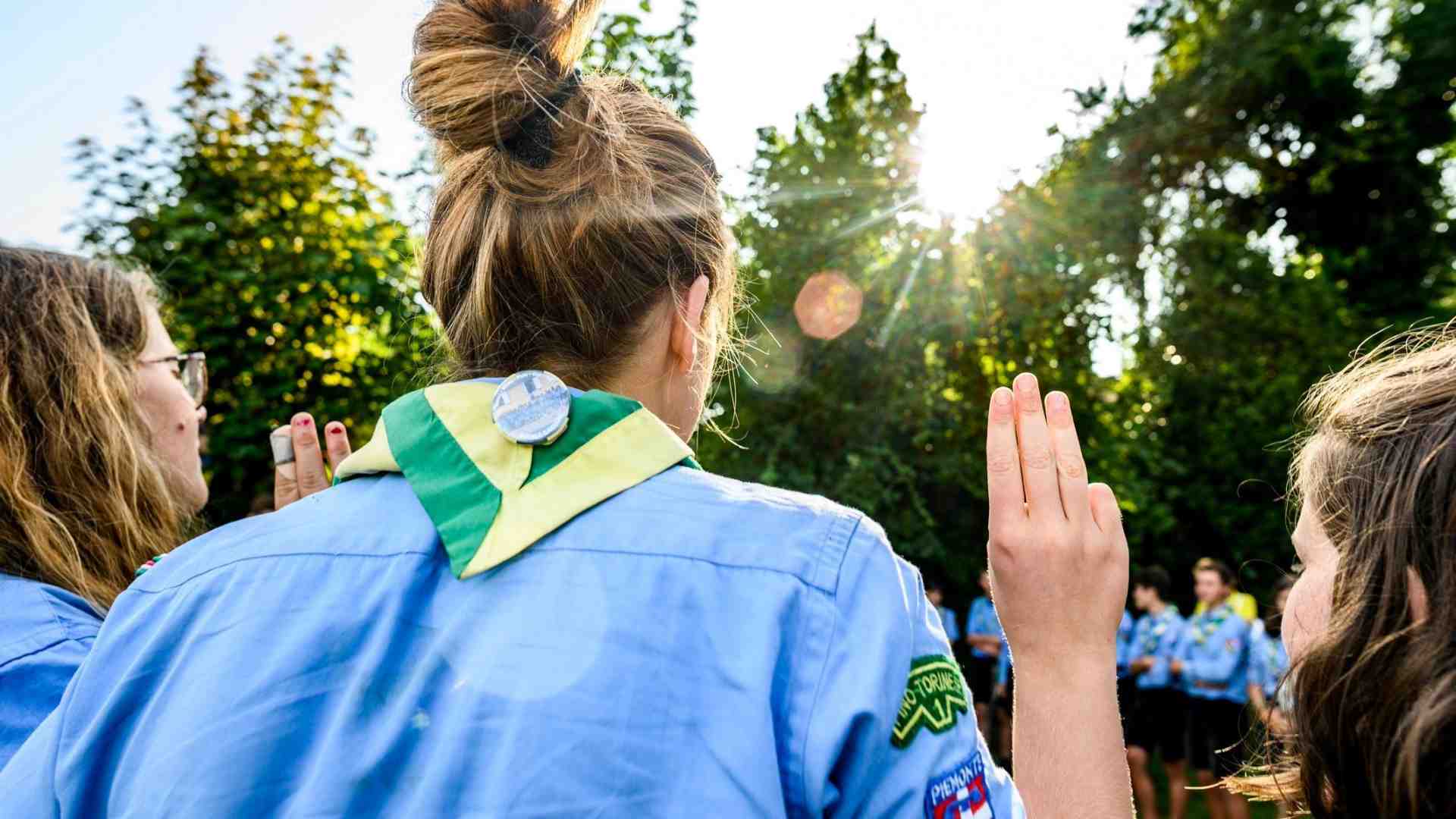 Immagine di Quei camiciotti azzurri e la sfida di educare su “strade non battute”