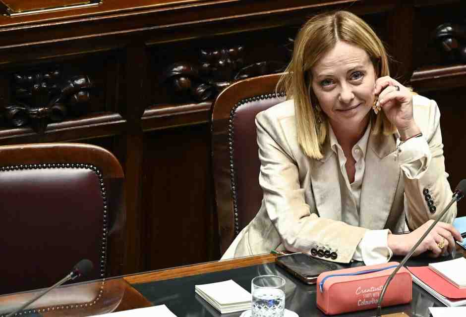 La derapata di Meloni su Ventotene. Poi il risotto di Mattarella: "Sulla difesa si sta con l'Europa"