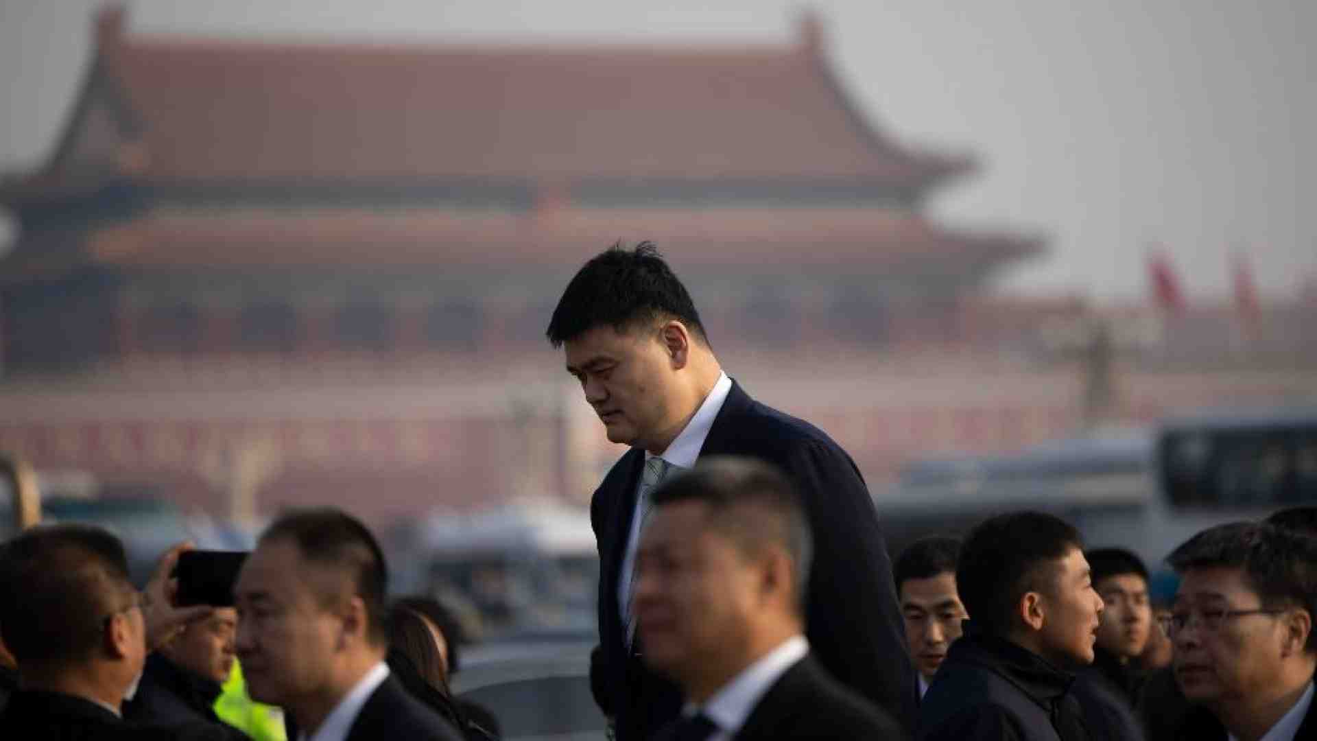 Immagine di L'ex stella del basket Yao Ming ai ragazzi: spegnete il telefono per 24 ore