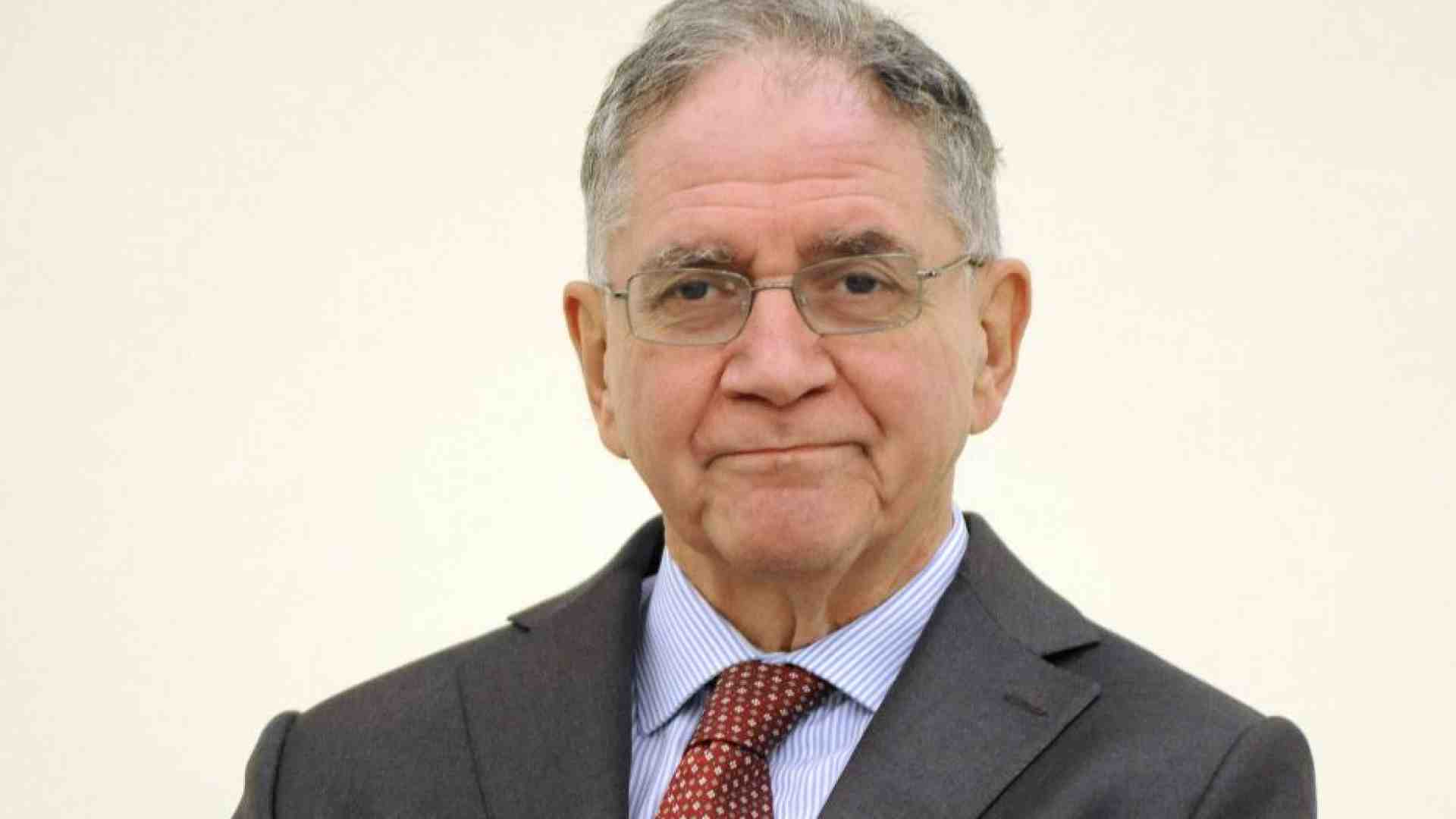 Immagine di Buttiglione: «L'Ue rischia di morire. Meloni leader più forte, ma oscilla»