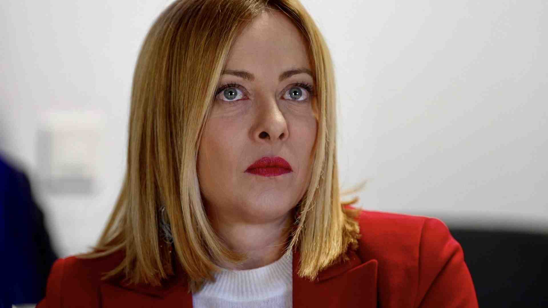 Immagine di Sondaggi politici, FdI e Pd in leggera flessione. Crescono FI e Lega