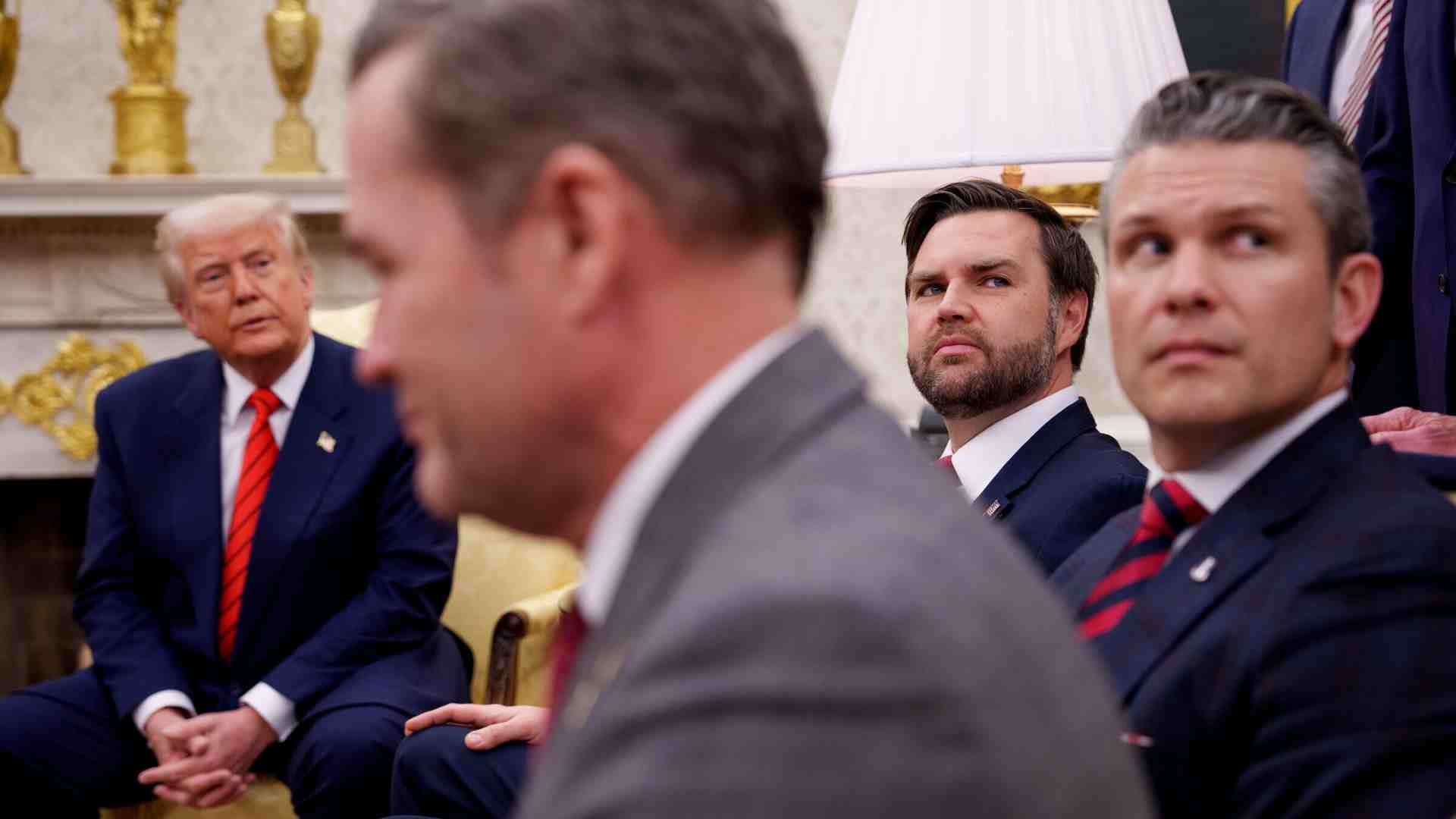 Immagine di Il governo americano ha inserito per sbaglio il direttore dell'Atlantic in una chat segreta sui piani di guerra
