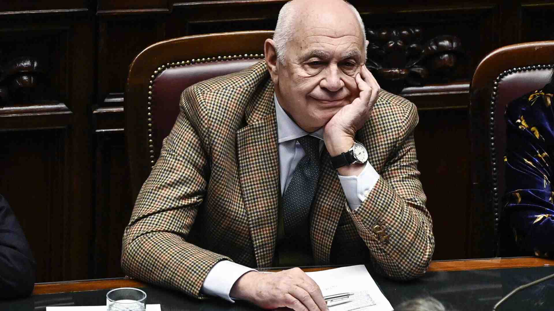 Immagine di Sul caso Almasri Nordio incassa la fiducia. Calenda: “Il voto rafforza il governo”