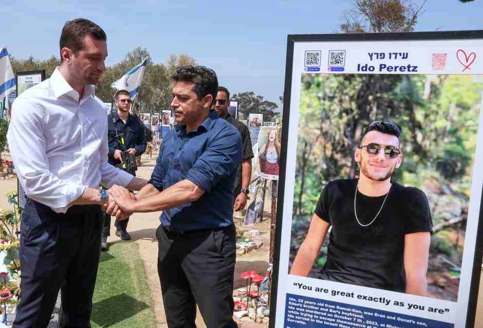 Jordan Bardella e Amichai Chikli (foto LaPresse)