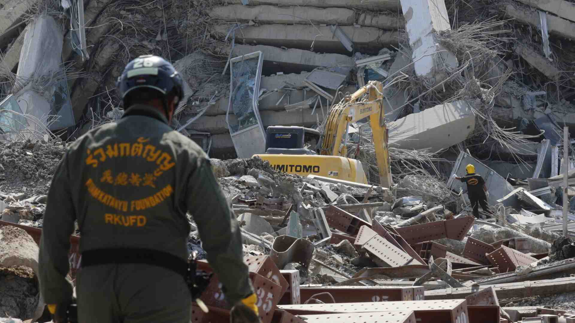 Immagine di Il sisma a Bangkok sono i grattacieli che crollano con le speranze di chi era scappato qui