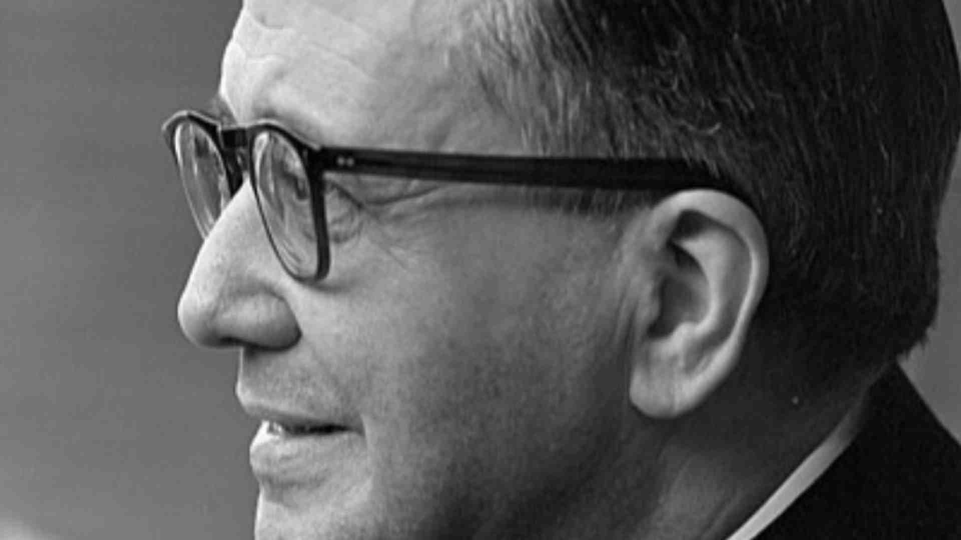 Immagine di Santo e pieno di gioia: il prete secondo Escrivá