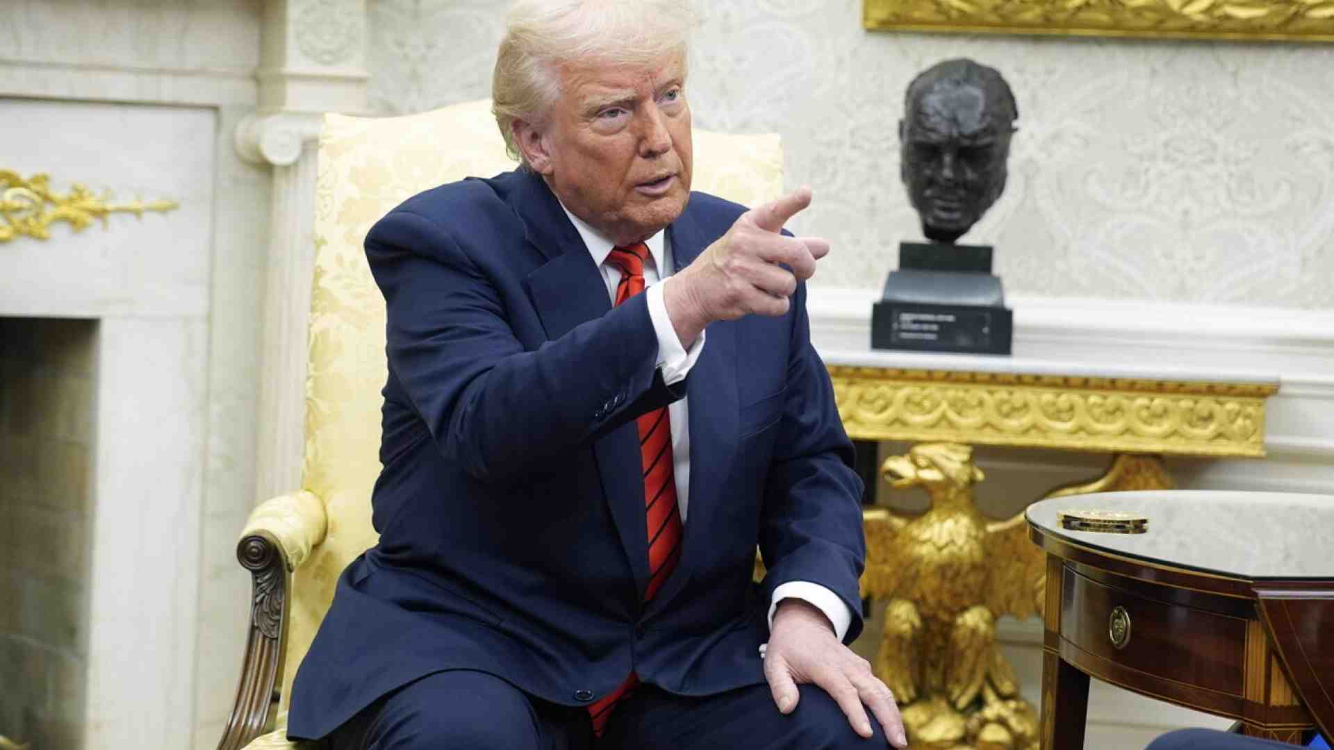 Immagine di Trump minaccia Putin con dazi sul petrolio in caso di mancato accordo per l'Ucraina