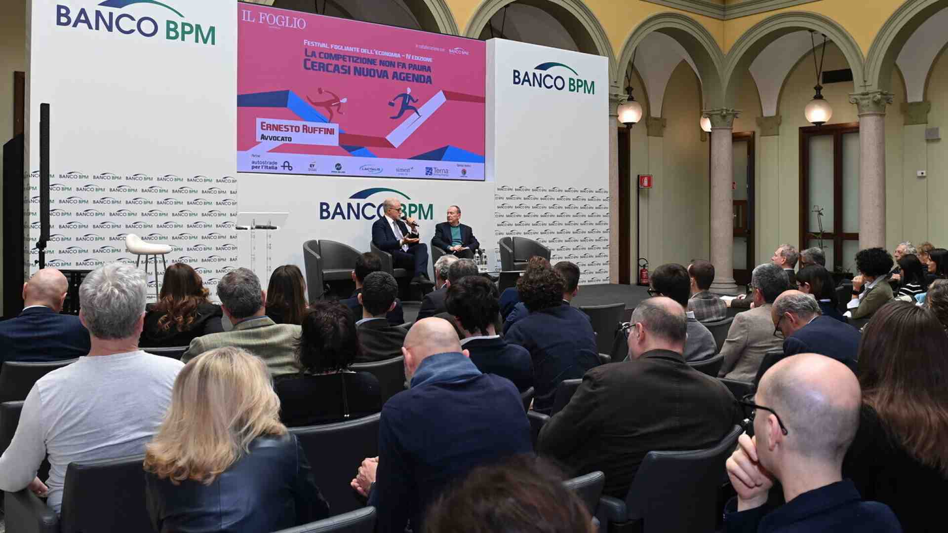 Immagine di Il festival dell'economia del Foglio raccontato dagli universitari