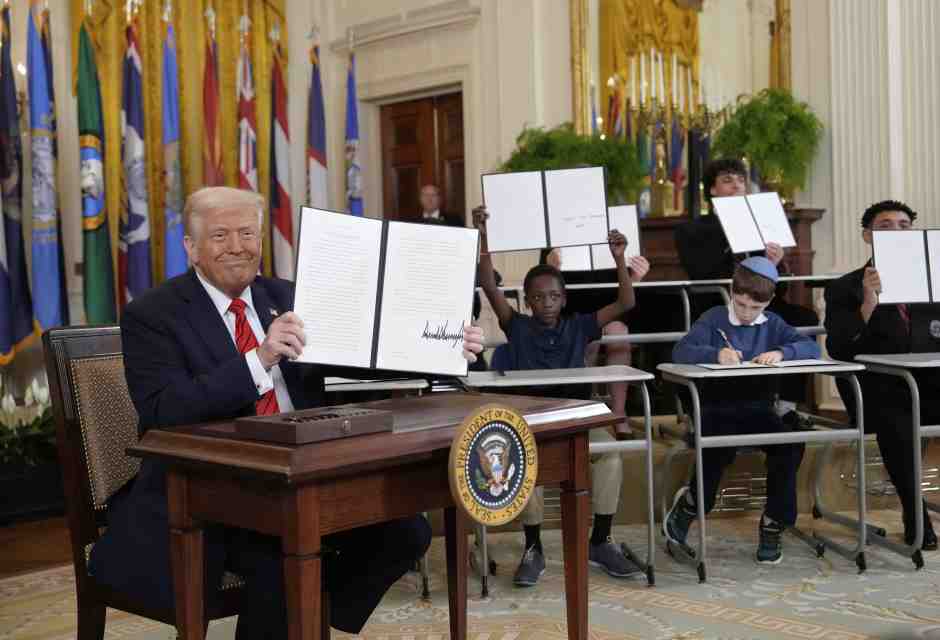 La frode lessicale di Trump sui “dazi reciproci”