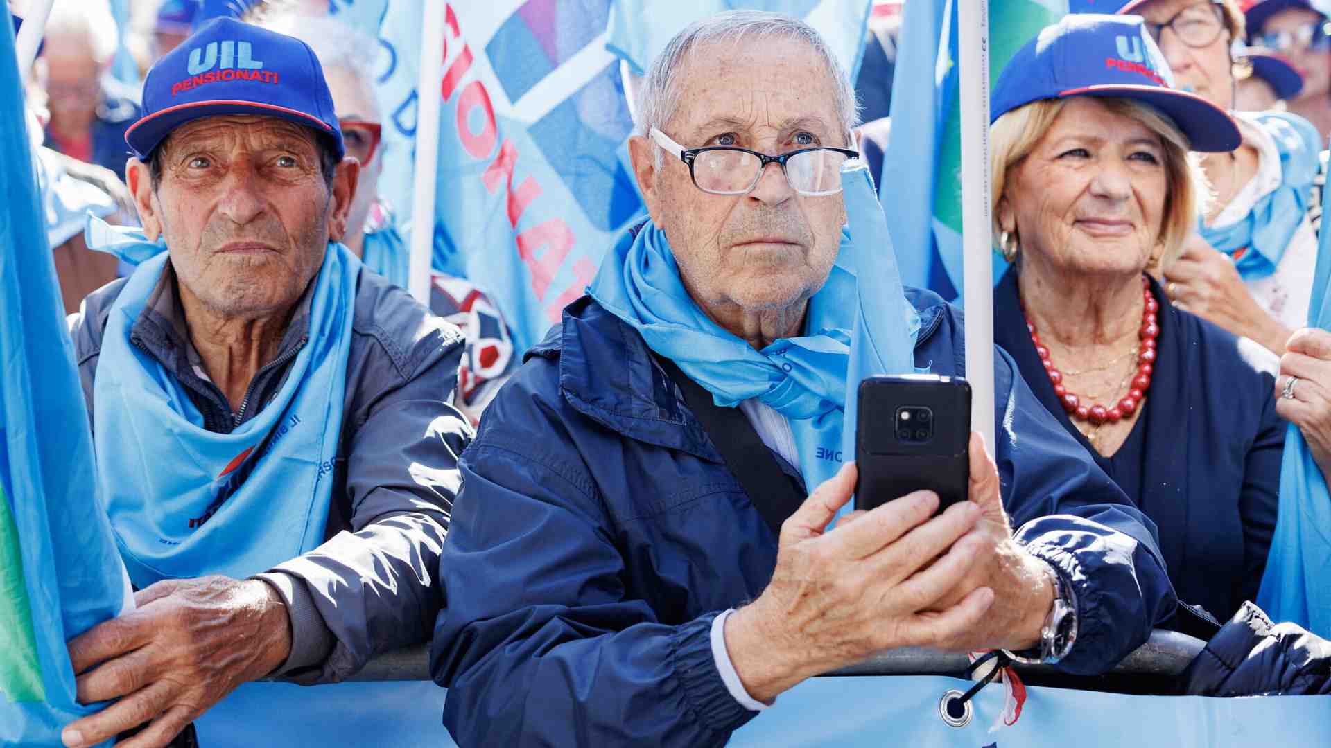 Immagine di Gli sfasciacarrozze delle pensioni contro l’adeguamento all’aspettativa di vita