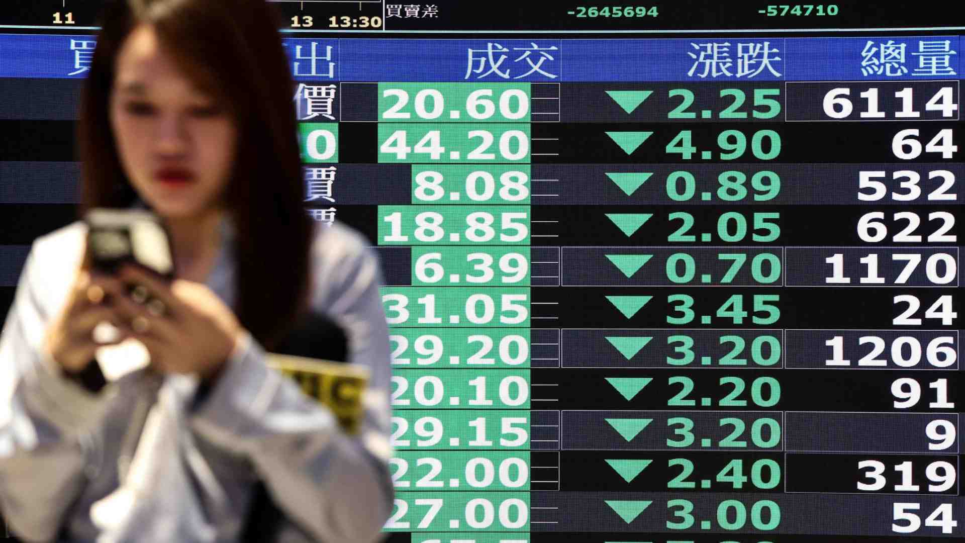 Immagine di Effetto dazi, crollano le Borse in Asia. Male Milano