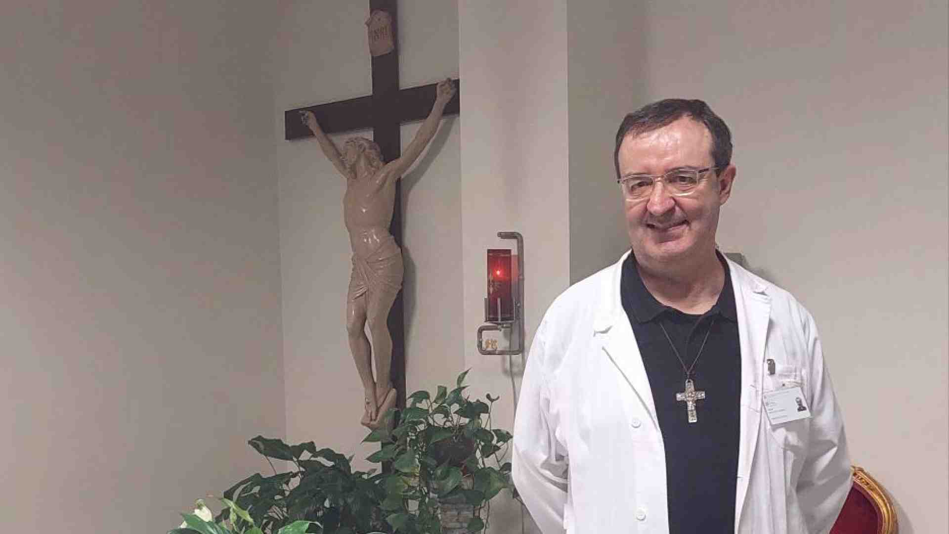 Immagine di Don Claudio: io prete col Parkinson, nella malattia una nuova chiamata