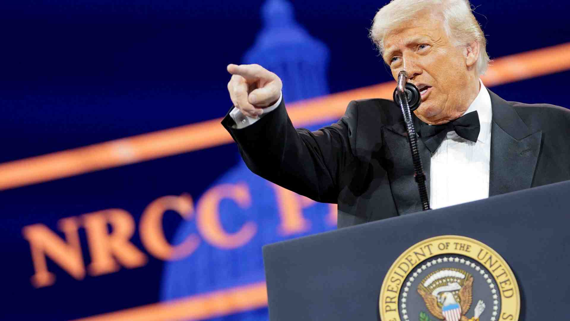Immagine di Volgarità e allusioni: perché un presidente parla in questo modo?