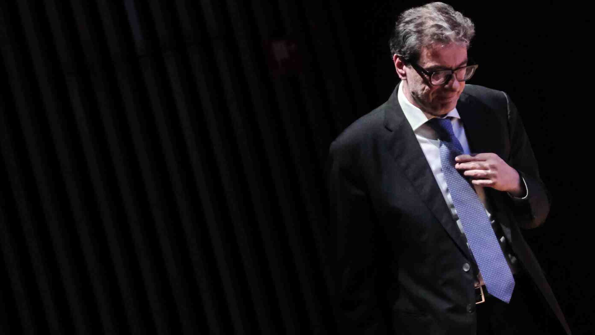 Immagine di Giorgetti il sovranista. I francesi di Stm bocciano il suo candidato Marcello Sala. Il ministro: "Inacettabile, lo ripresentiamo"
