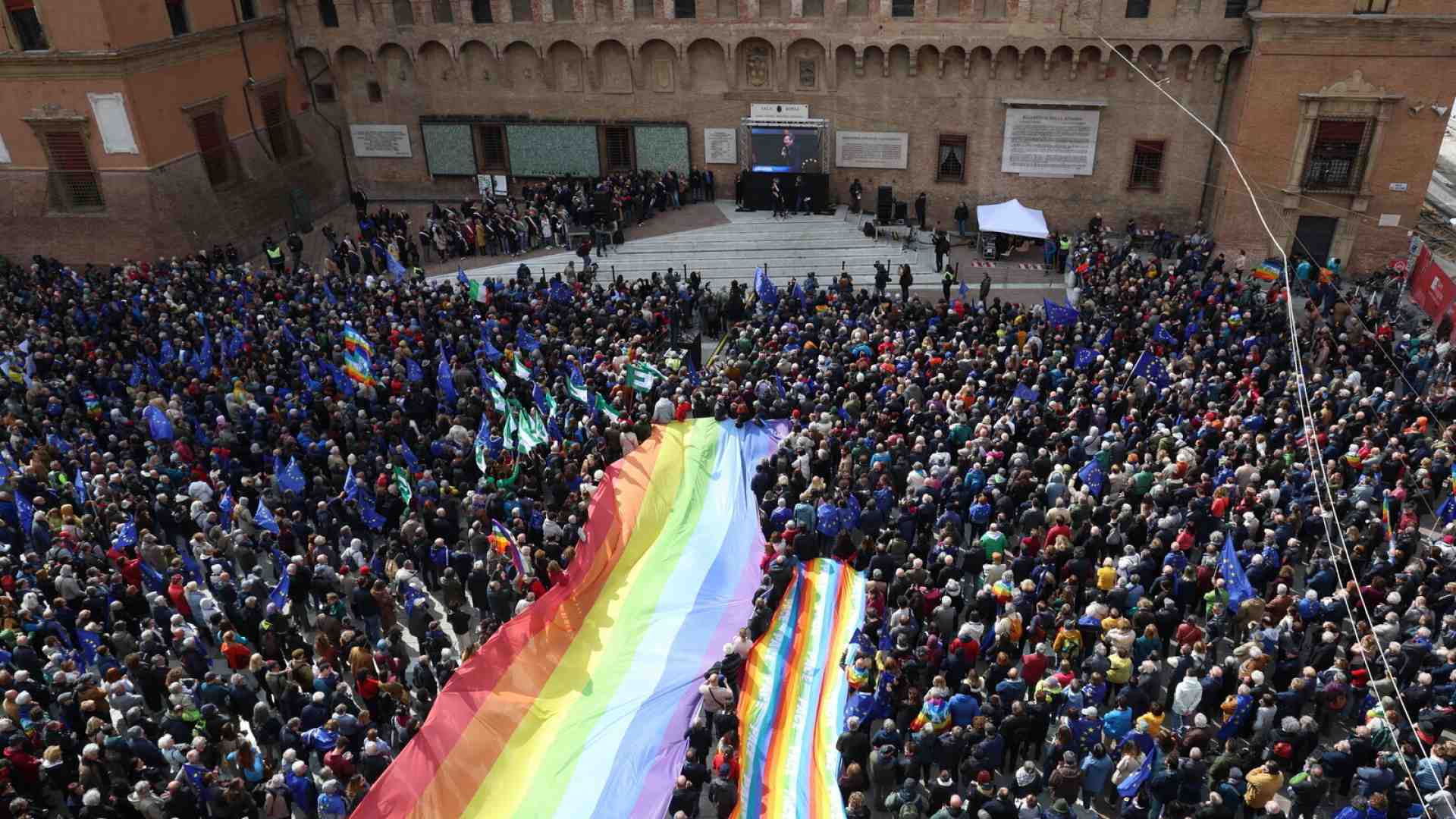 Immagine di Schieramenti passati, emozioni presenti e conflitti infiniti