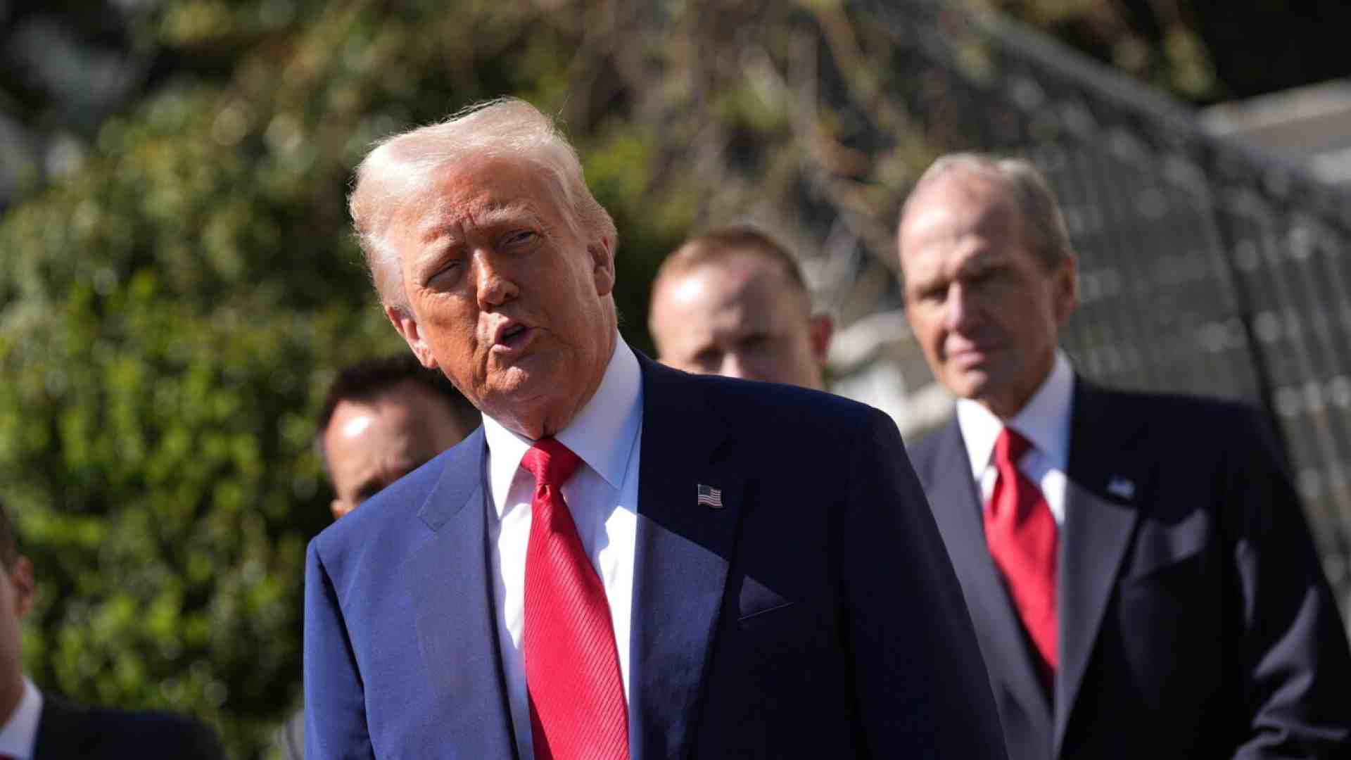 Immagine di Le 18 ore che hanno fatto cambiare idea a Trump sui dazi