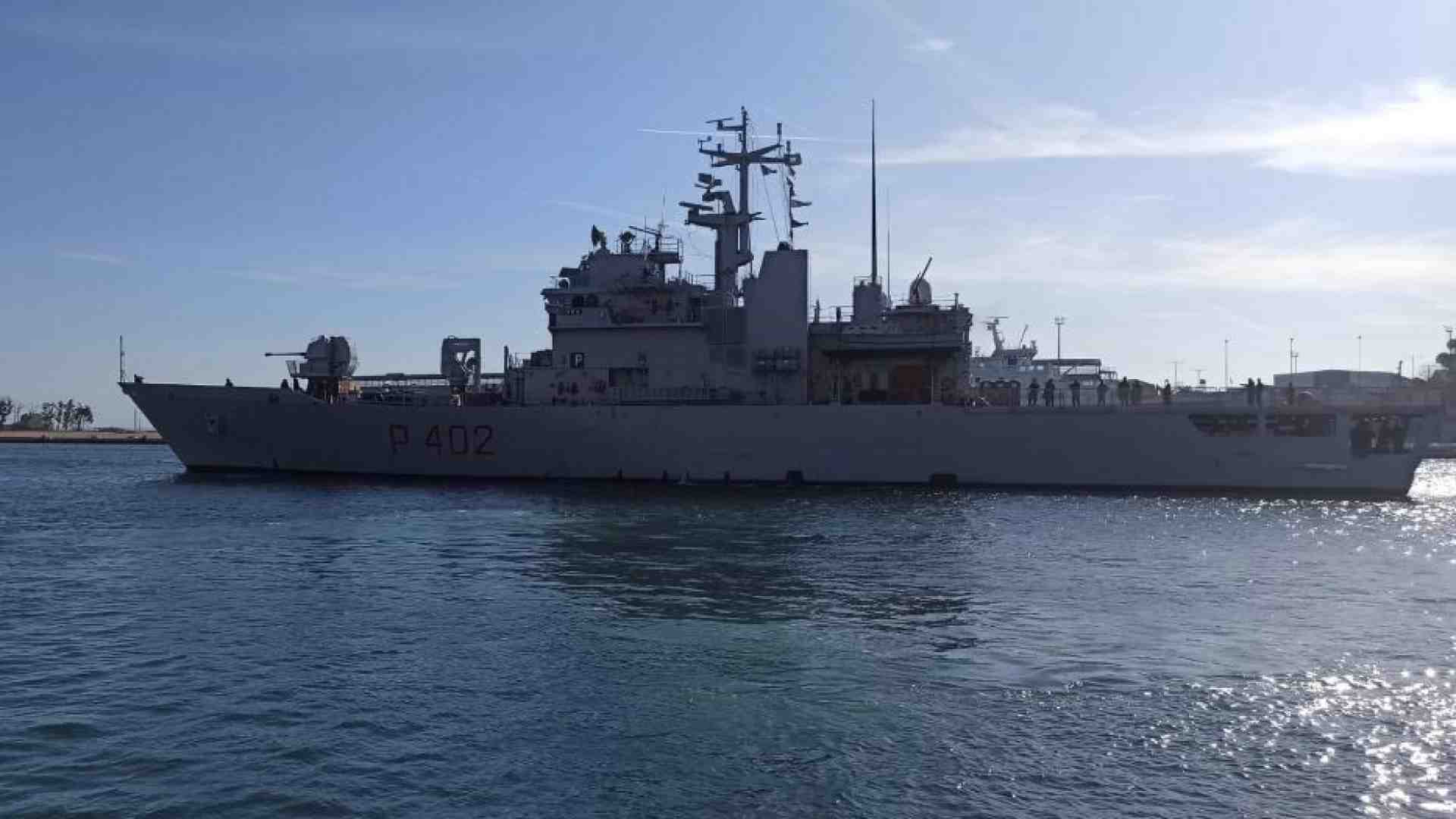 Immagine di È partita da Brindisi la nave con 40 migranti diretta in Albania