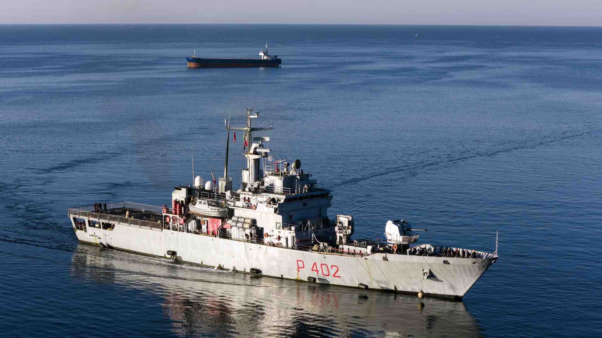 Immagine di Dopo retro front e rinvii, parte la nave con i primi 40 migranti diretti in Albania