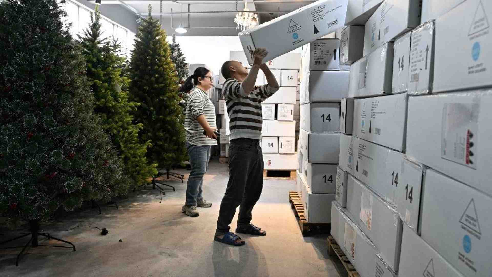 Immagine di Arriva la risposta della Cina ai dazi Usa, dollaro ai minimi