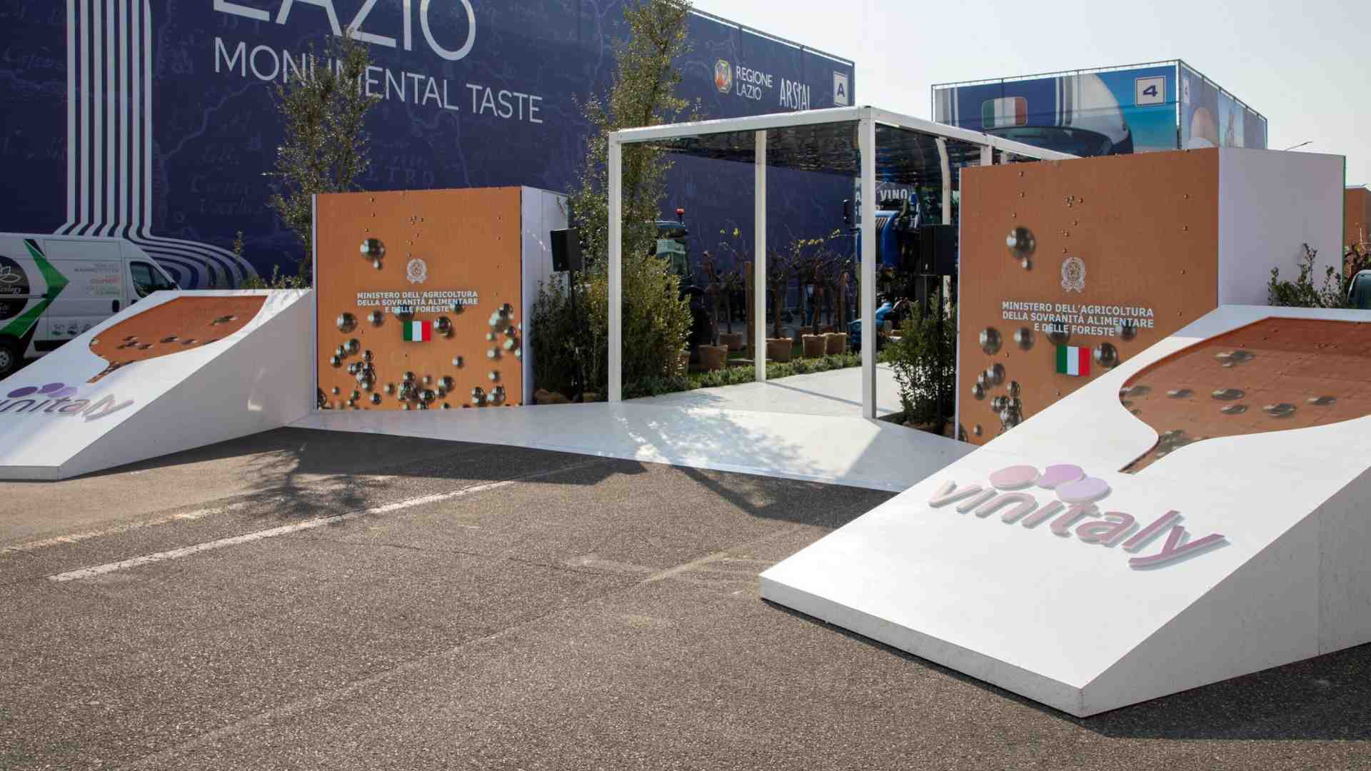 Immagine di Al Vinitaly si sono affacciati i vini laziali, in crescita per produzione e fatturato (ma pure per qualità)