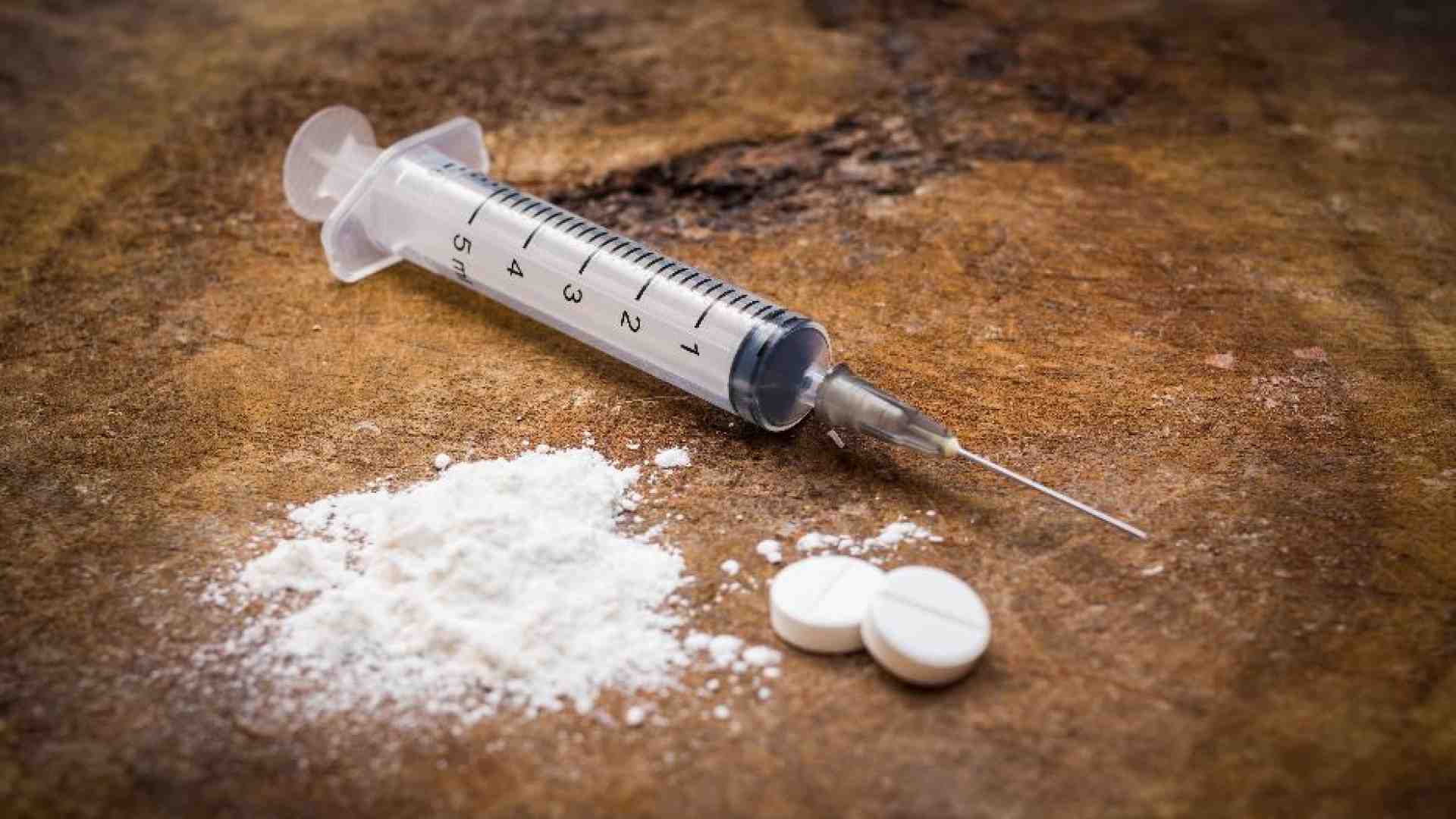 Immagine di L'eroina c'è ancora. E scolpisce nuove "pietà" con madri e figli