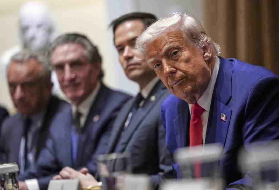 Trump dice che “gli alleati” lo aiuteranno con la Cina. Ma chi, gli europei parassiti patetici?