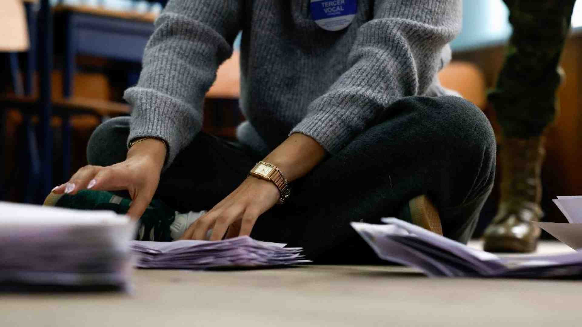 Immagine di Confermato il presidente Noboa. La sfidante: brogli